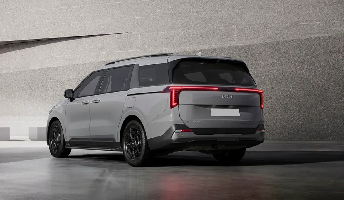 Kia - Carnival Premium 7Str - Luxury Van for Rent - Preowned Luxury Van - Exclusive Concierge Club.webp